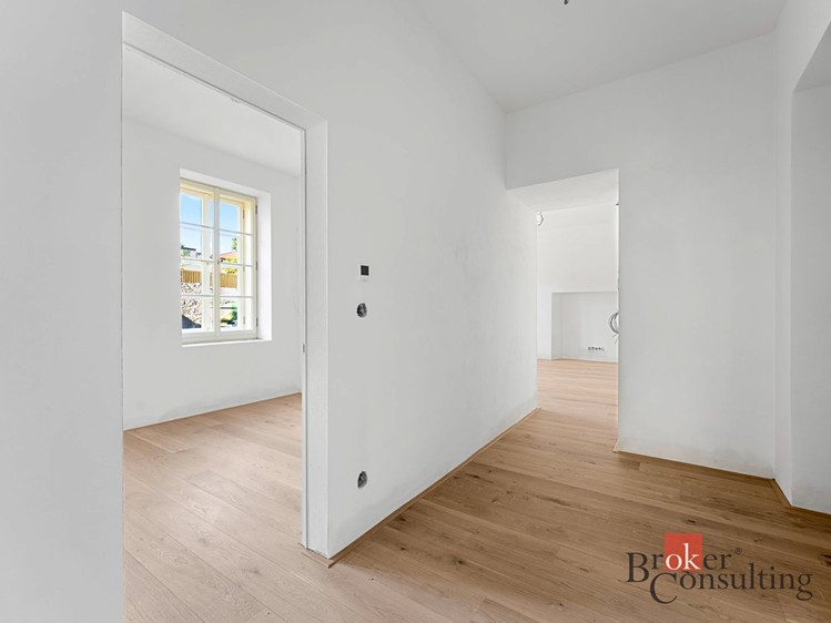 Prodej bytu 2+kk 70 m² - foto 2