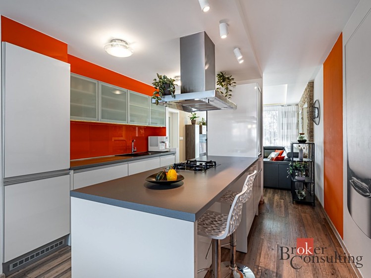 Prodej bytu 3+kk 76 m² - foto 1
