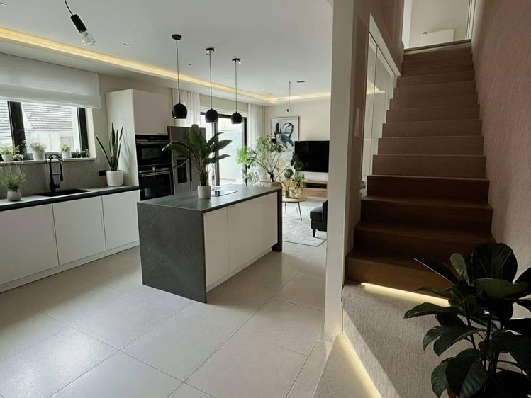 Prodej bytu 5+kk 185 m² (Mezonet) - foto 1