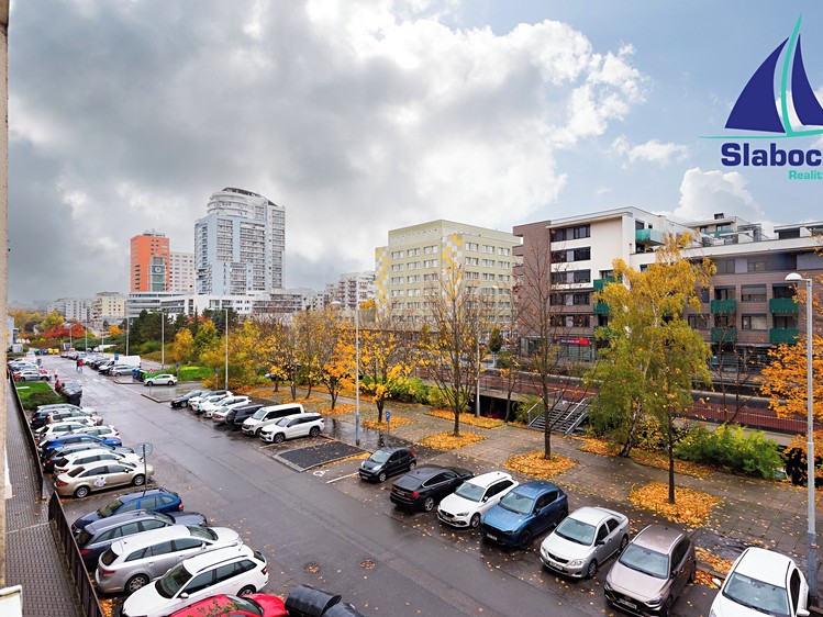 Prodej bytu 3+1 105 m² (Mezonet) - foto 10