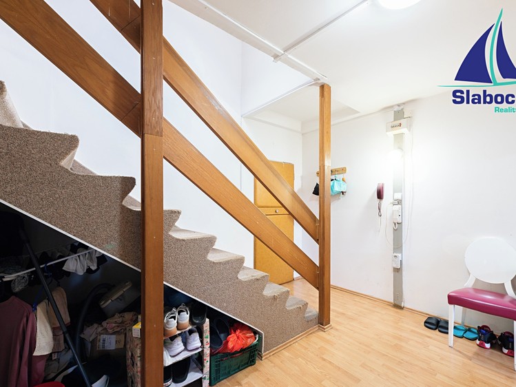 Prodej bytu 3+1 105 m² (Mezonet) - foto 13