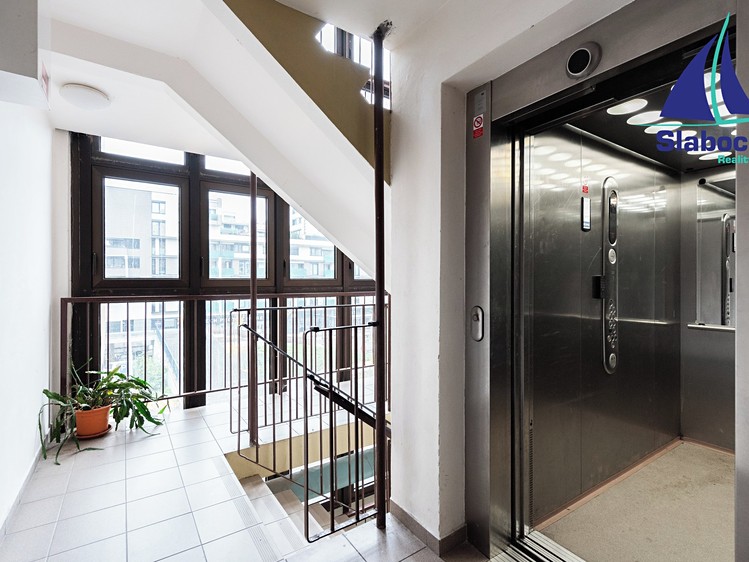 Prodej bytu 3+1 105 m² (Mezonet) - foto 18