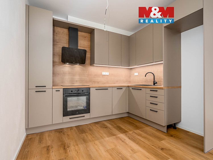 Prodej bytu 2+kk 76 m² - foto 1