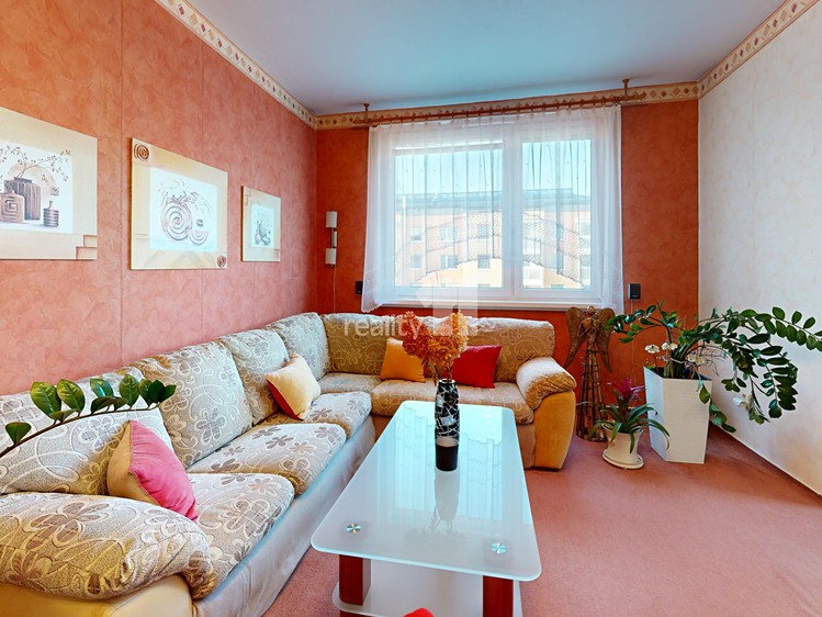 Prodej bytu 3+1 70 m² - foto 1