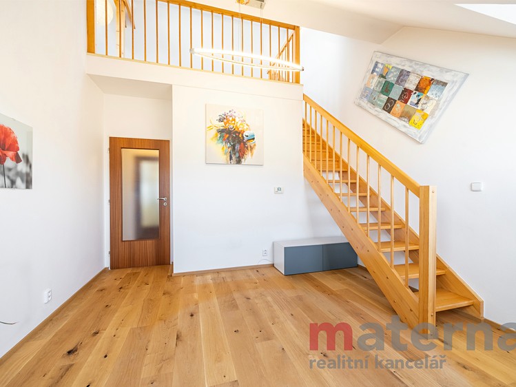 Prodej bytu 3+1 87 m² (Mezonet) - foto 3