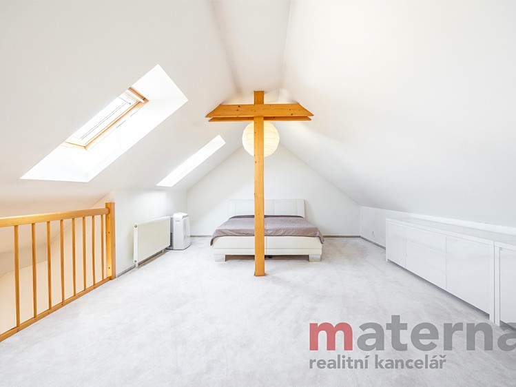 Prodej bytu 3+1 87 m² (Mezonet) - foto 5