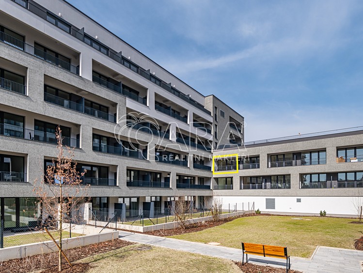Pronájem bytu 1+kk 39 m² - foto 3