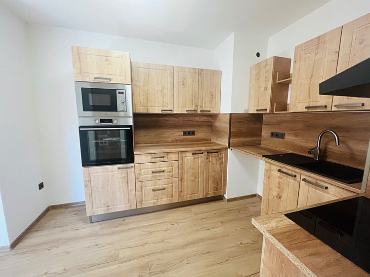 Pronájem bytu 3+kk 110 m² - foto 2