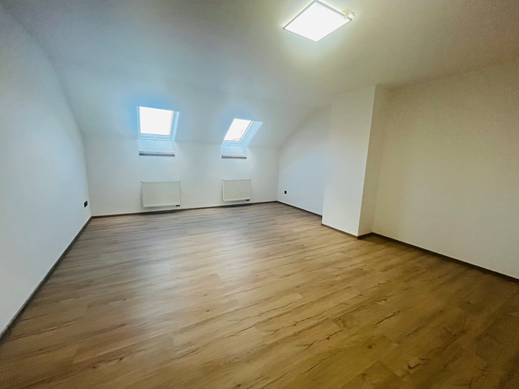 Pronájem bytu 3+kk 110 m² - foto 5