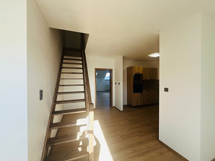 Pronájem bytu 3+kk 110 m² - foto 8