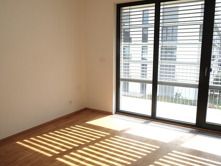 Pronájem bytu 2+kk 68 m² (Jednopodlažní) - foto 6