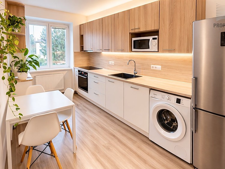 Pronájem bytu 2+1 56 m² - foto 1