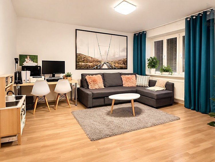 Pronájem bytu 2+1 56 m² - foto 3