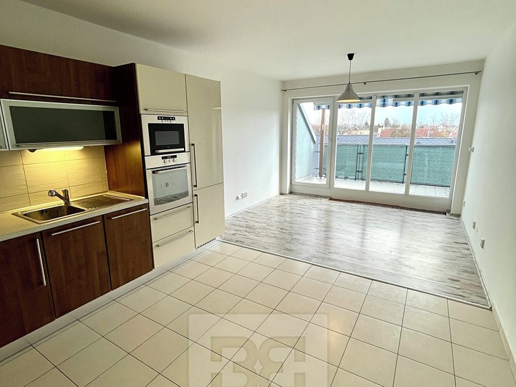 Pronájem bytu 4+kk 114 m² - foto 4