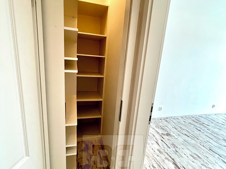 Pronájem bytu 4+kk 114 m² - foto 8