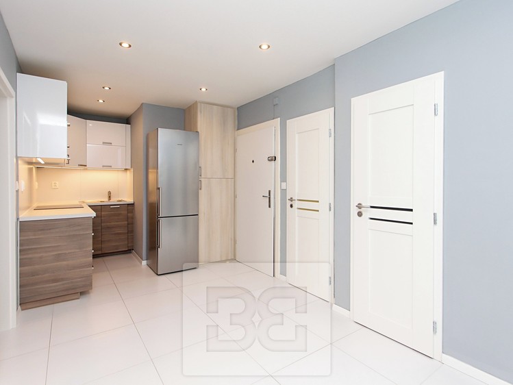 Pronájem bytu 2+1 60 m² - foto 4