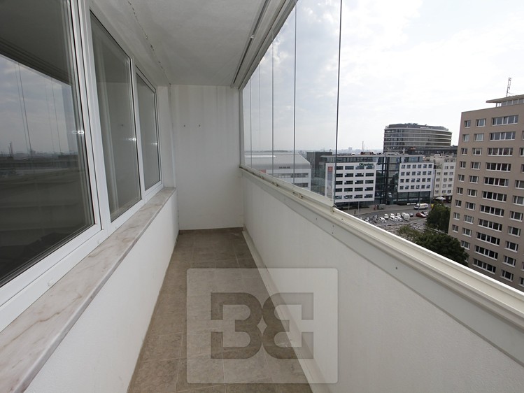 Pronájem bytu 3+kk 61 m² - foto 5