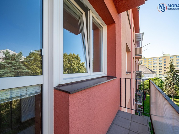 Pronájem bytu 2+1 53 m² - foto 1