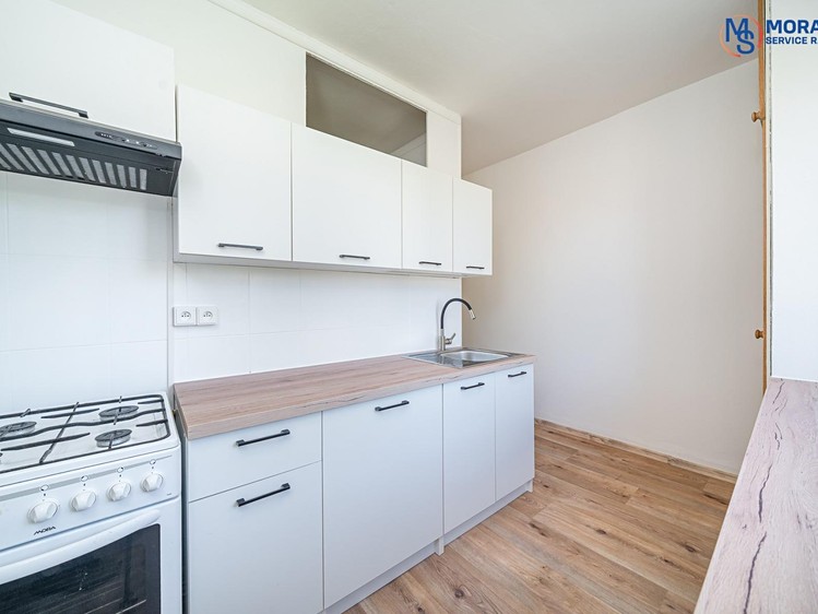 Pronájem bytu 2+1 53 m² - foto 5
