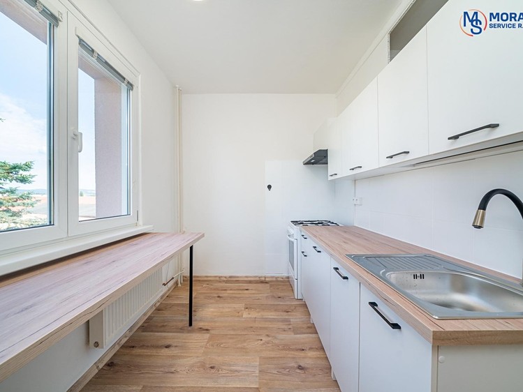Pronájem bytu 2+1 53 m² - foto 6