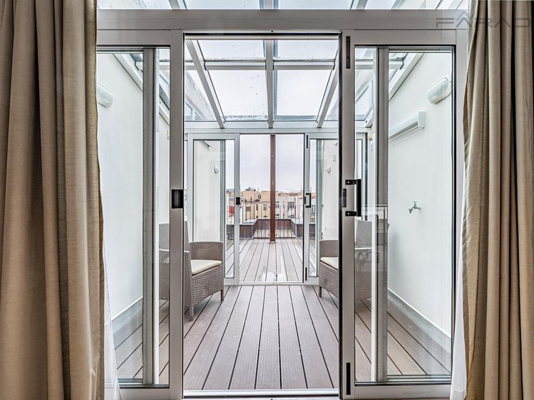 Pronájem bytu 5+kk 250 m² - foto 4