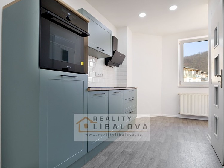 Pronájem bytu 2+1 53 m² - foto 1