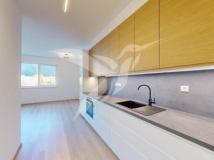 Pronájem bytu 3+kk 71 m² - foto 3