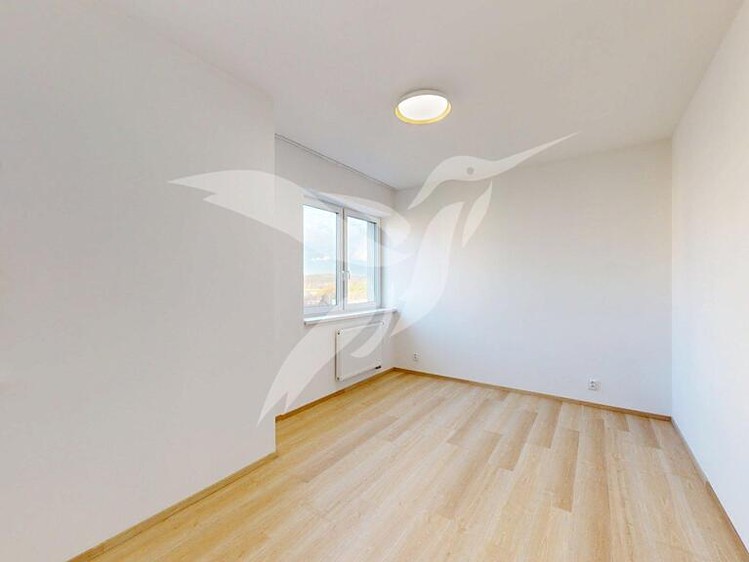 Pronájem bytu 3+kk 71 m² - foto 4