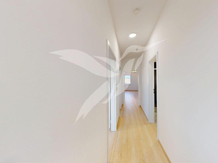 Pronájem bytu 3+kk 71 m² - foto 8