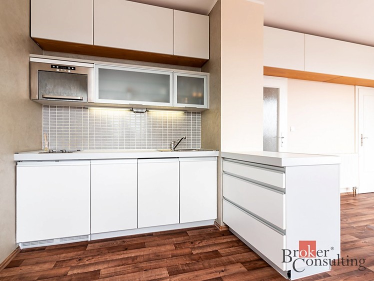Pronájem bytu 2+kk 41 m² - foto 2
