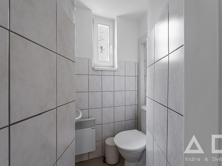 Pronájem bytu 1+1 40 m² - foto 4