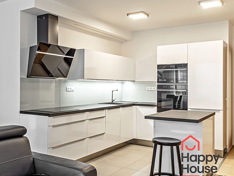 Pronájem bytu 4+kk 106 m² - foto 6