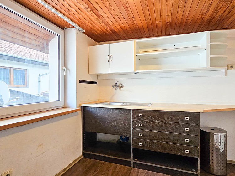 Pronájem bytu 1+1 65 m² (Podkrovní) - foto 6