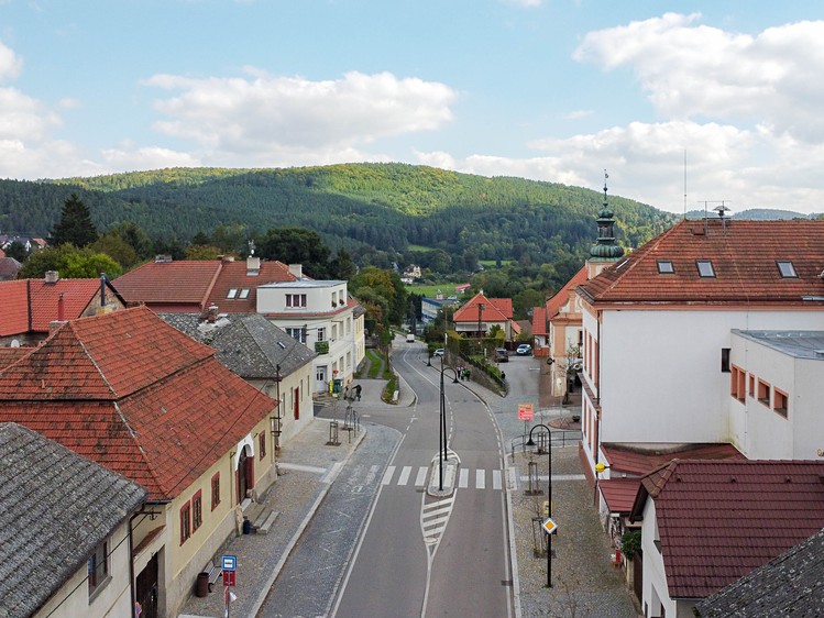 Pronájem bytu 1+1 65 m² (Podkrovní) - foto 8