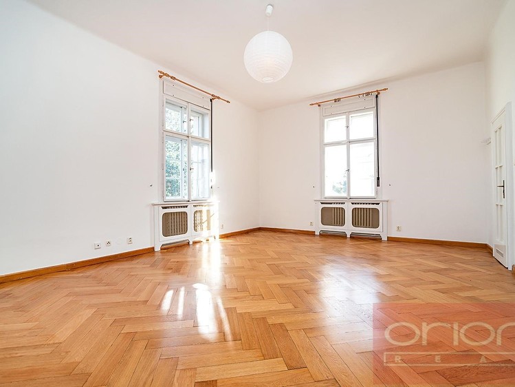 Pronájem bytu 6 pokojů a více 300 m² - foto 8