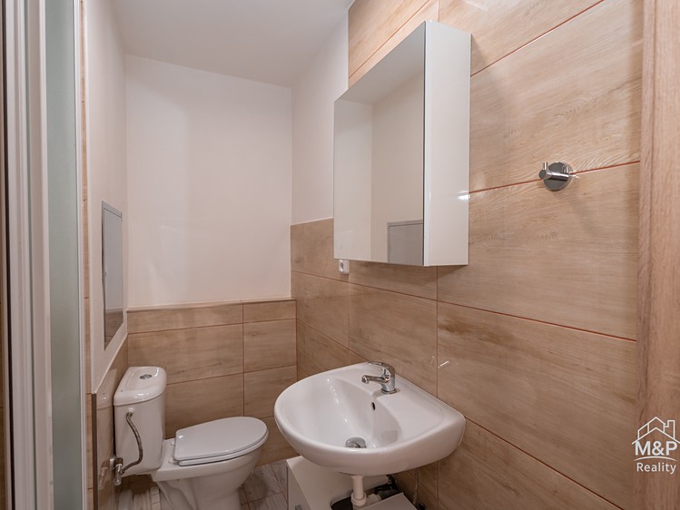 Pronájem bytu 2+kk 38 m² - foto 8
