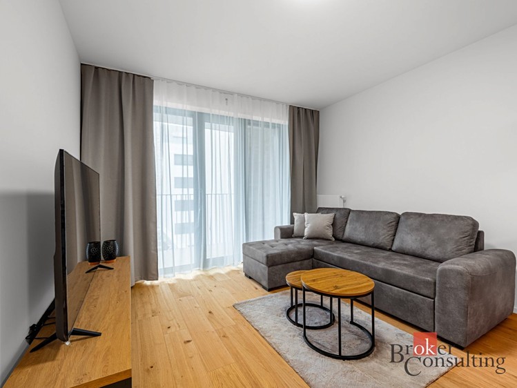 Pronájem bytu 2+kk 66 m² - foto 3