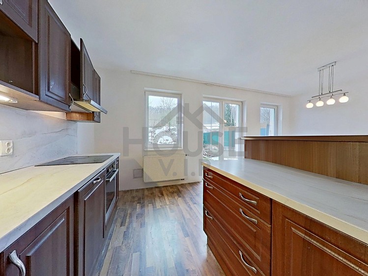 Prodej rodinného domu 158 m², pozemek 237 m² - foto 6