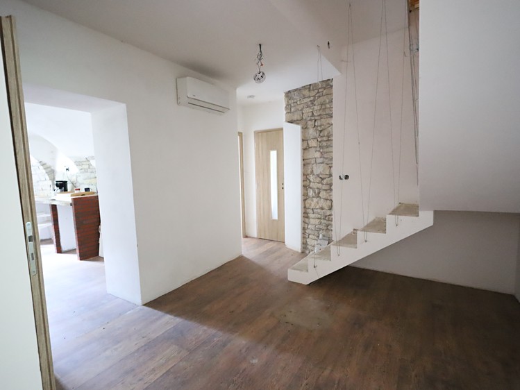 Prodej chalupy 260 m², pozemek 900 m² - foto 8