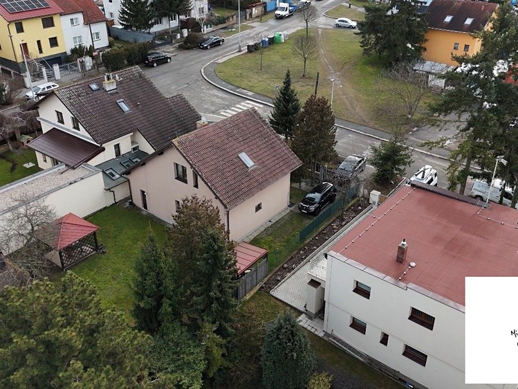 Prodej rodinného domu 111 m², pozemek 445 m² - foto 8