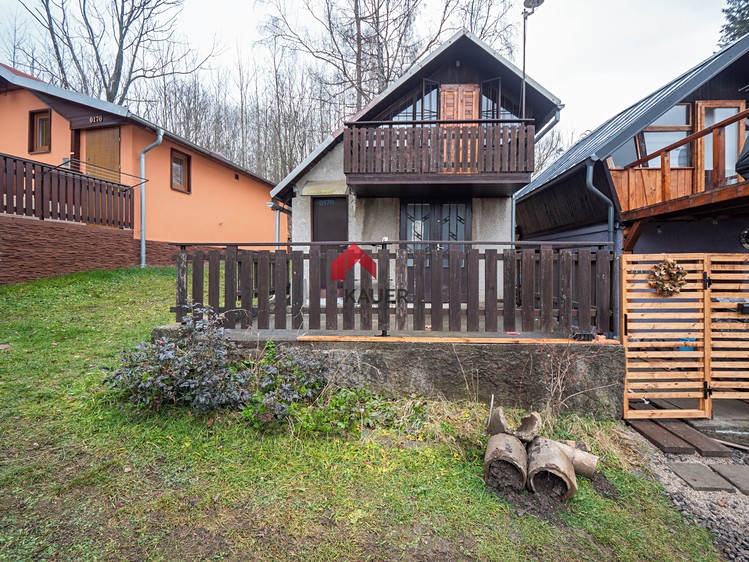 Prodej chaty 40 m², pozemek 359 m² - foto 1