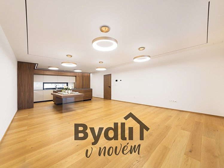 Prodej rodinného domu 192 m², pozemek 1 101 m² - foto 8