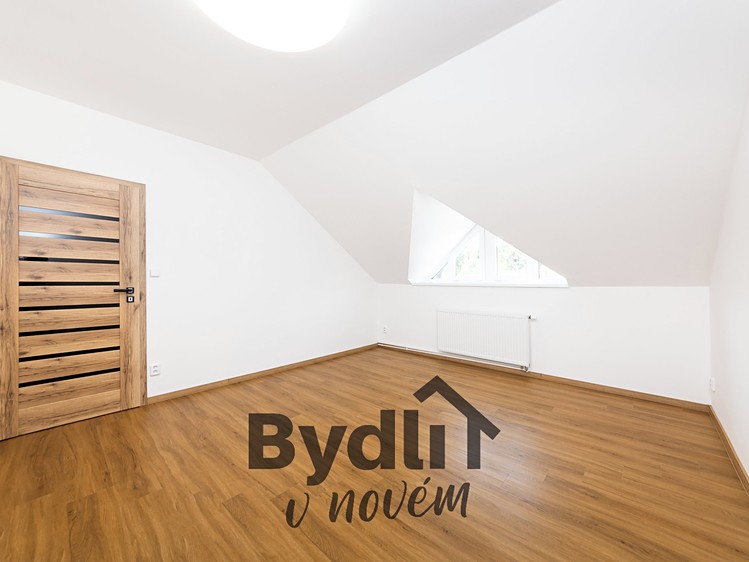Prodej  rodinného domu 190 m², pozemek 703 m² - foto 8