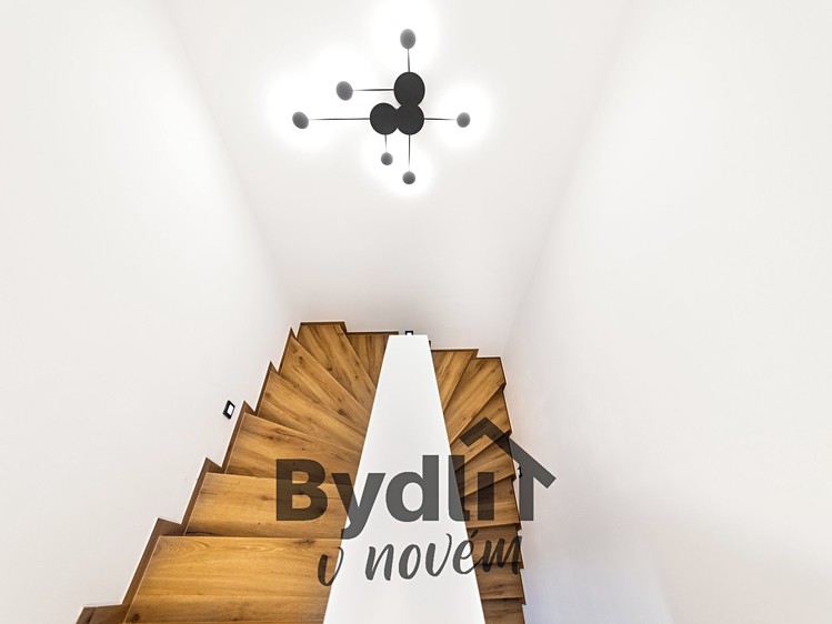 Prodej rodinného domu 110 m², pozemek 510 m² - foto 8