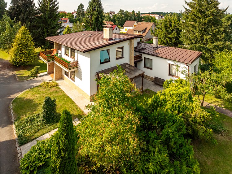 Prodej  vily 206 m², pozemek 1 487 m² - foto 3