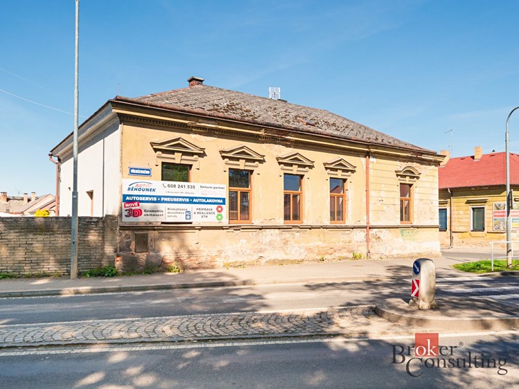 Prodej rodinného domu 340 m², pozemek 479 m² - foto 4