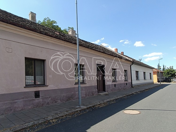 Prodej rodinného domu 99 m², pozemek 261 m² - foto 1