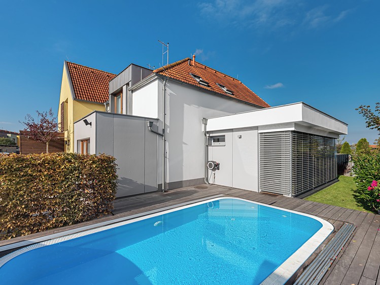 Prodej rodinného domu 167 m², pozemek 413 m² - foto 2