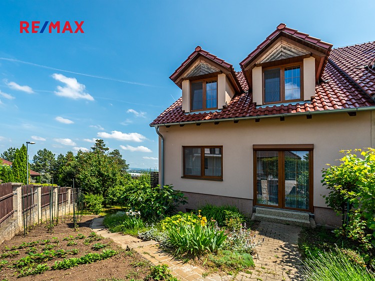 Prodej rodinného domu 168 m², pozemek 82 m² - foto 5