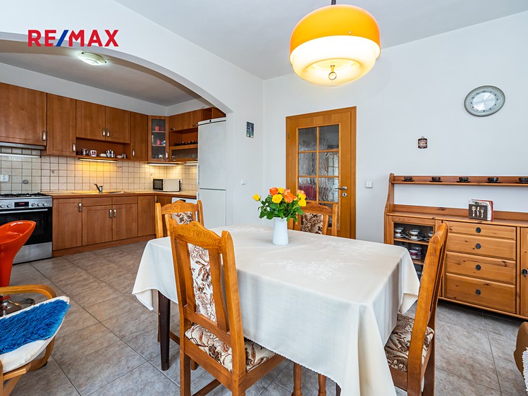 Prodej rodinného domu 168 m², pozemek 82 m² - foto 8